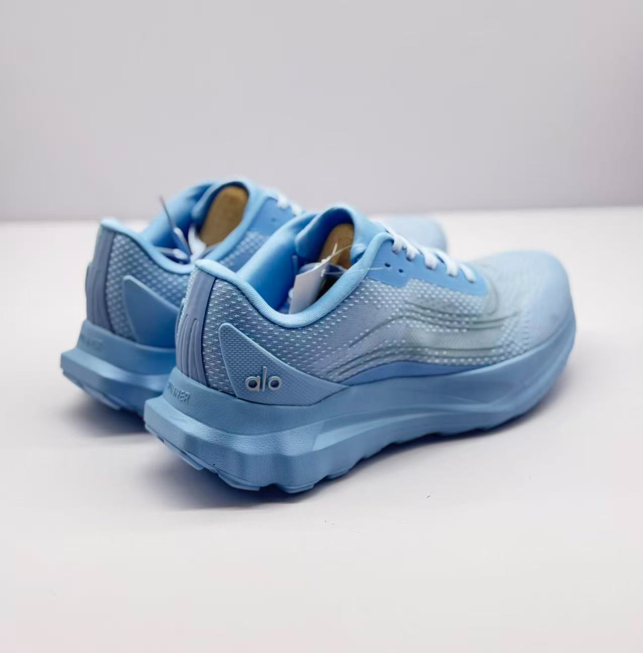 Alo Runner Crystal Clear Blue Running Shoes
