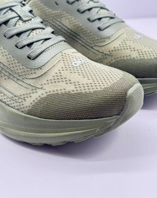 Alo Runner Shoes - Green Olive