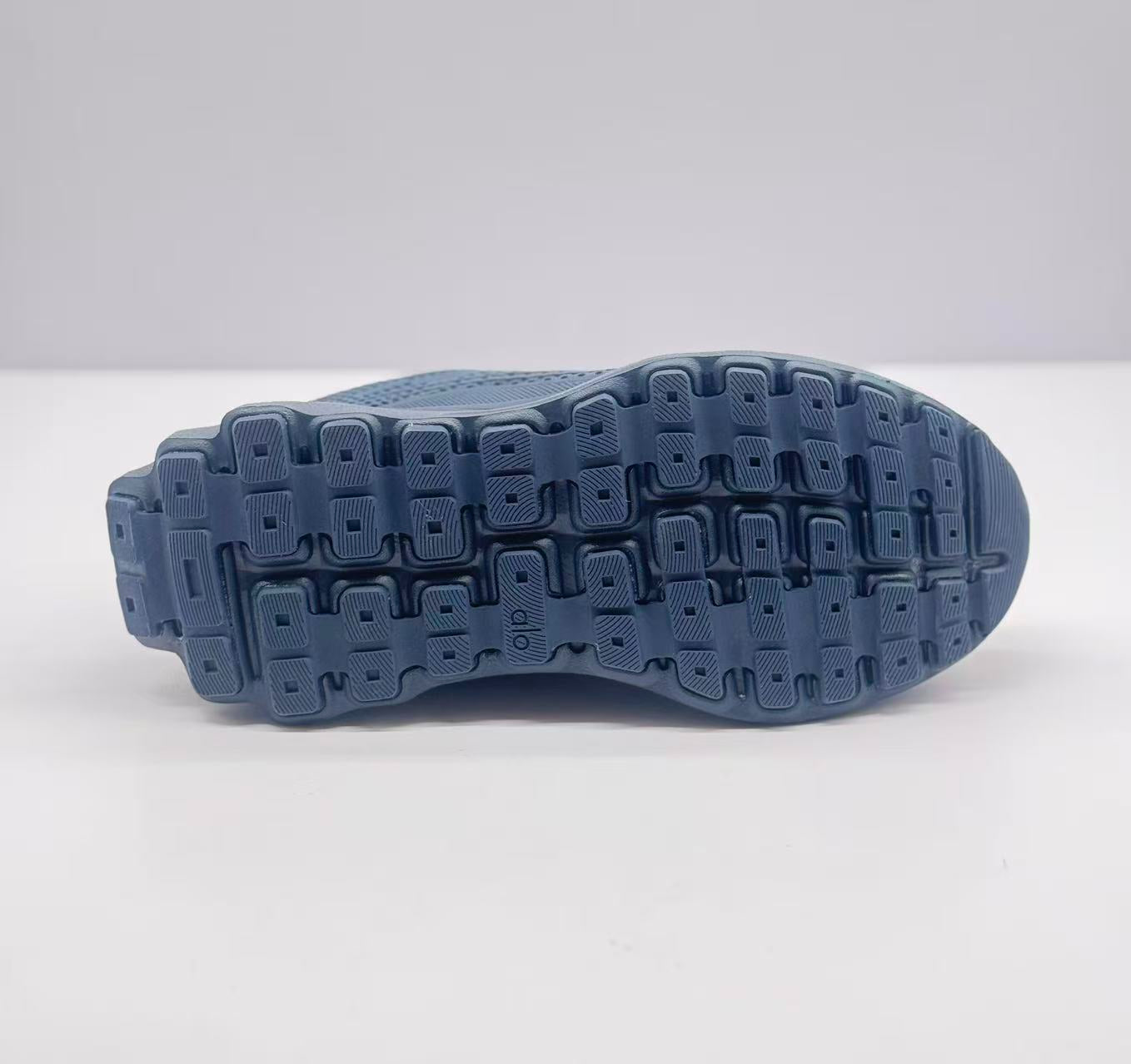 ALO running  Dark blue shoes