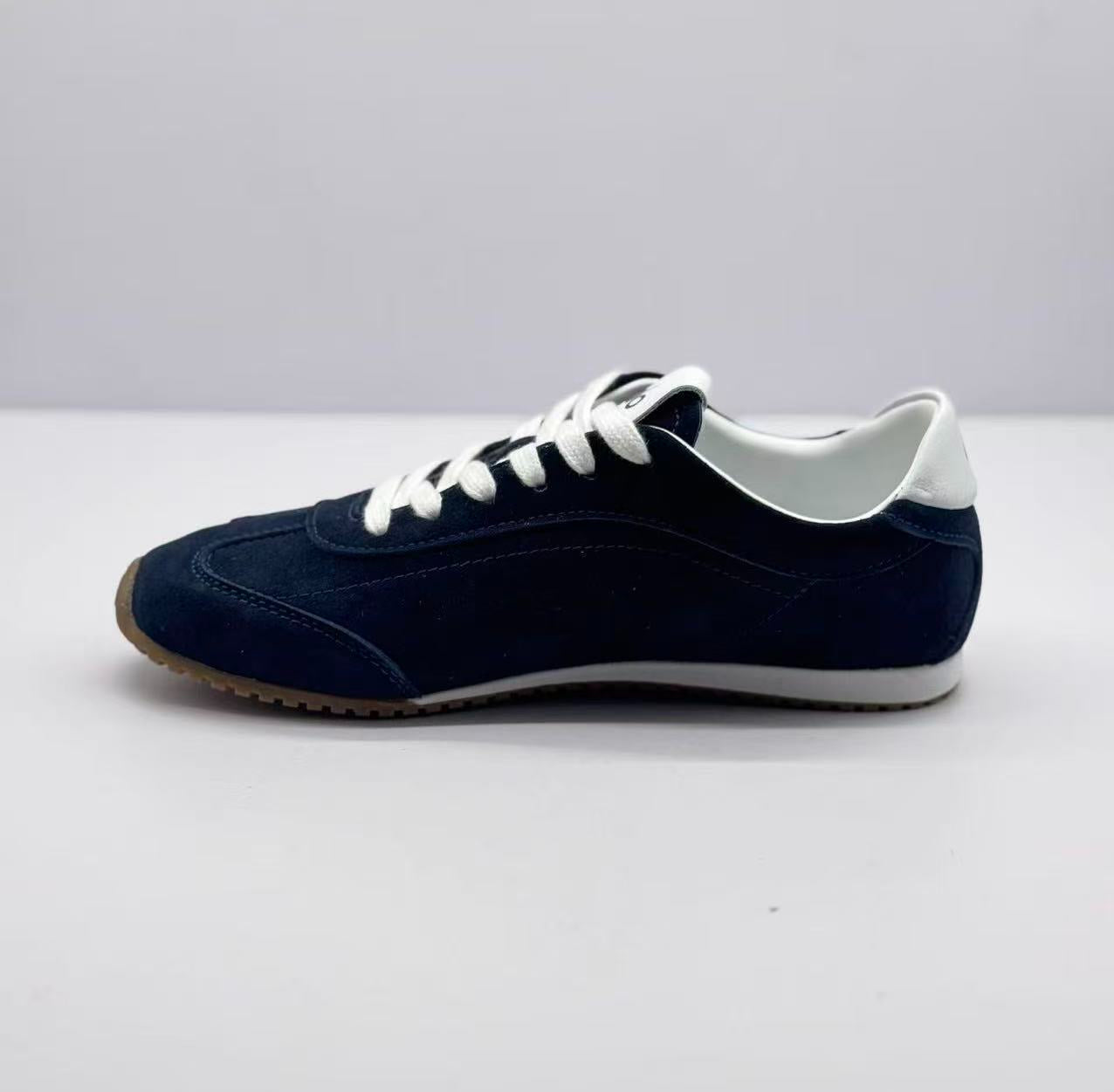 ALO Dark blue German training shoes