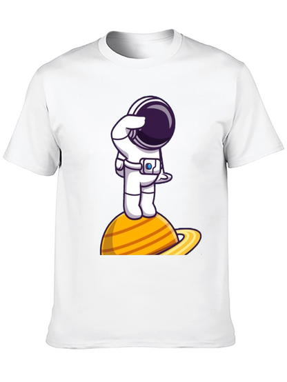 Astronaut on Saturn Graphic Tee